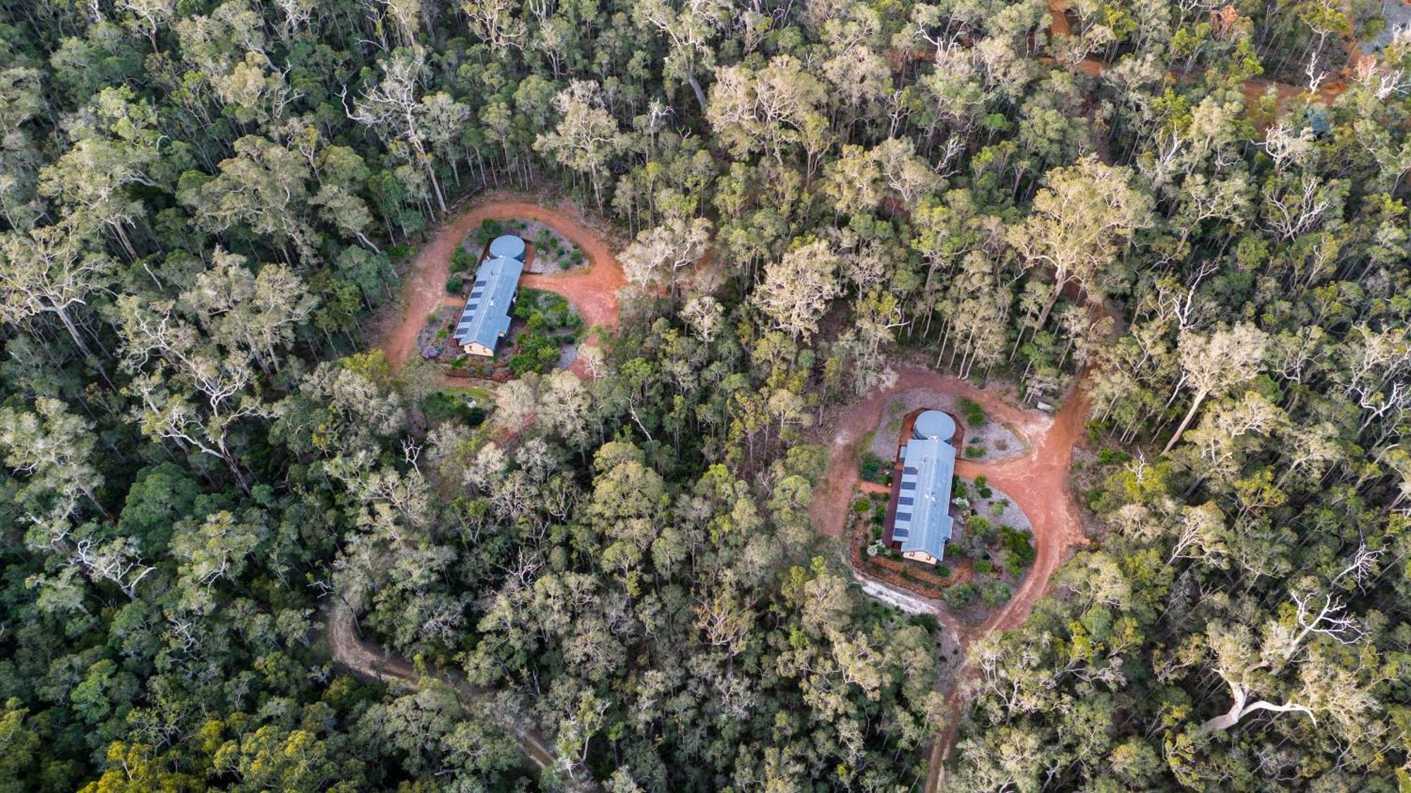 Jarrah Grove Forest Retreat - Adults Only Luxury Chalet Rosa Glen Esterno foto