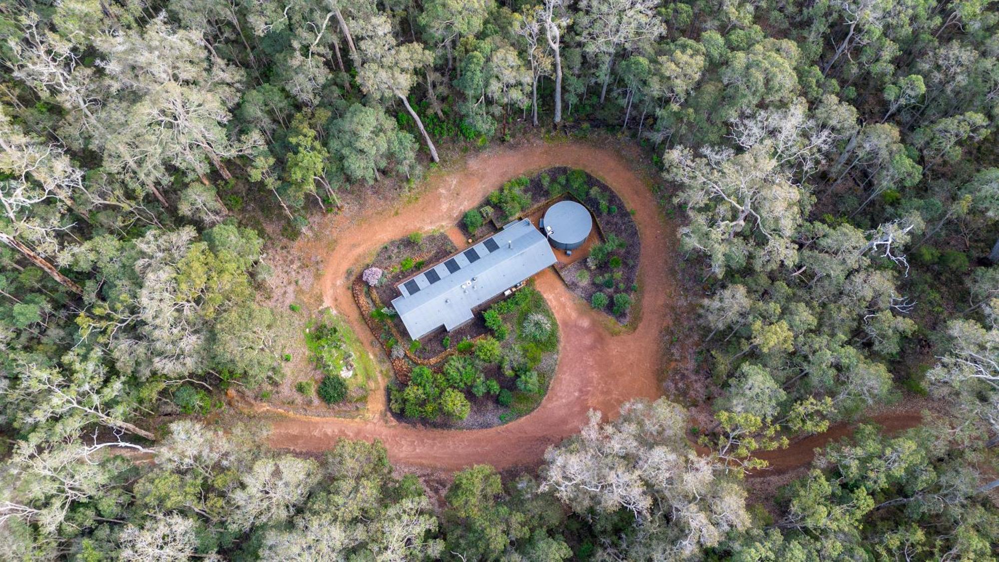 Jarrah Grove Forest Retreat - Adults Only Luxury Chalet Rosa Glen Esterno foto
