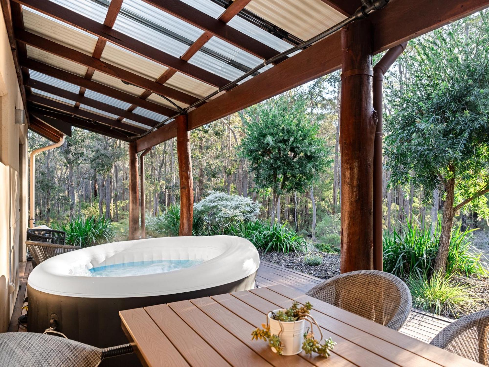 Jarrah Grove Forest Retreat - Adults Only Luxury Chalet Rosa Glen Esterno foto